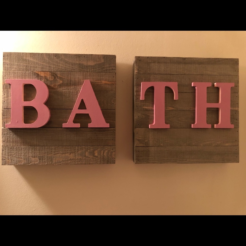 Wooden Bathroom Decor